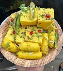 Khandvi Dhokla [4 Pieces]