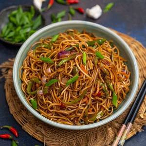 Chicken Chilli Garlic Noodles