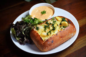 Mushroom & Cheese Stuffed Garlic Bread - Single