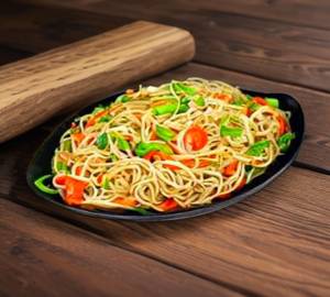 Veg Hakka Paneer Noodles