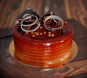 Premium butterscotch cake