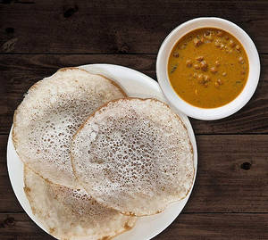 Kadala Curry + Appams [3 Pcs]