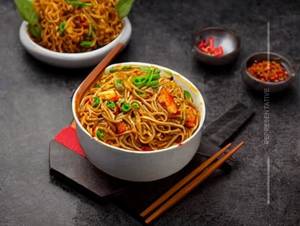 Egg Sichuan Noodles