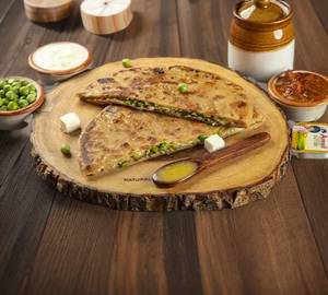 Paneer achari paratha