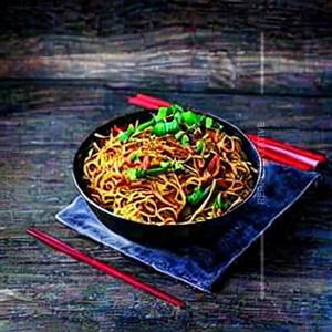 Chicken Singapore Noodles 