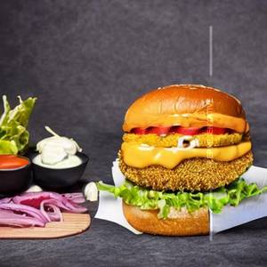 Cheezy Jalepeno Fish Burger