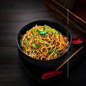 Veg Hakka Noodles