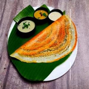 Onion Butter Rava Dosa