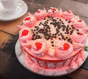 Strawberry cake