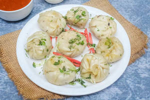 Paneer afgani momos [full]