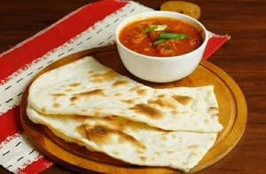 Naan With Gobi Manchurian Combo