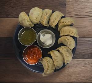 Paneer Momos [10 Pieces]