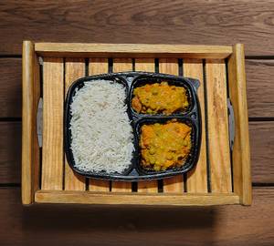 Steamed Rice with Matar Paneer