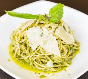 Pesto Spaghetti With Chicken & parmesan ( Chicken)