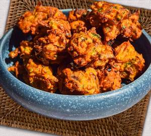 Mini Onion Bonda (8 Pcs)