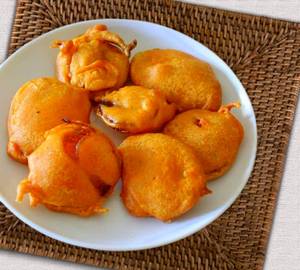 Onion Bajji (3 Pcs)
