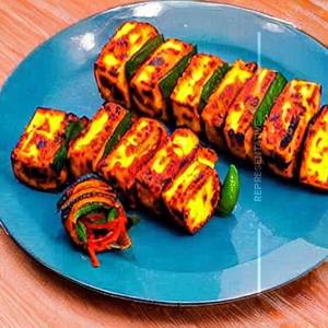 Double tandoori paneer roll