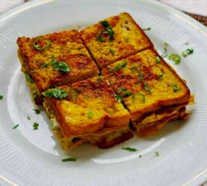 Bread omelette [4 eggs]