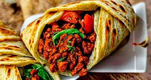 Single chicken keema roll