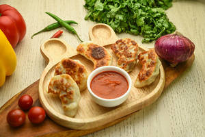 Chicken Kothay Momo