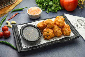 Golden Fried Prawn Balls