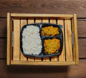 Steamed Rice With Matar Paneer