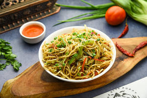 Veg Hakka Noodles
