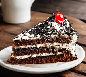 Black forest cold pastry