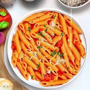 Red souce pasta penne
