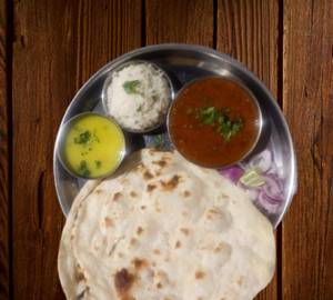 Akkha Masoor Thali