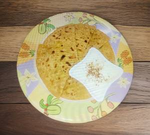 Aloo paratha (2 pieces) with dahi