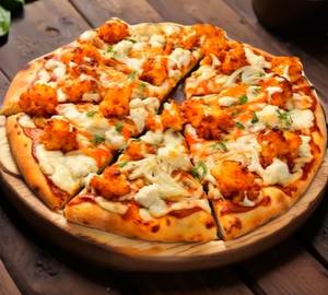 Chicken loaded pizza