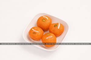 Kanpuri Laddu
