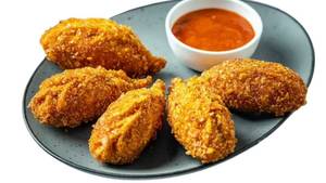 Kurkure Paneer Momos [6 Pieces]