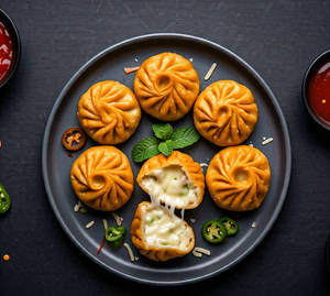Lajpat Nagar Cheese Dilli Fried Momos