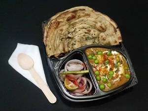 Matar Paneer With Lachha Paratha