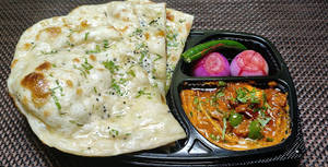 Kadhai Paneer With Lchcha Paratha