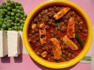 Matar Paneer