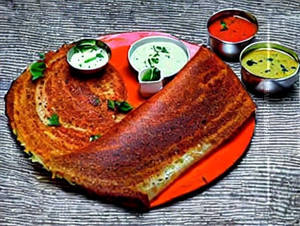 Schezwan Cheese Paneer Dosa