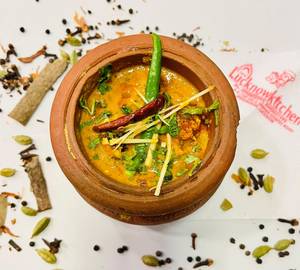 Handi Chaap Gravy