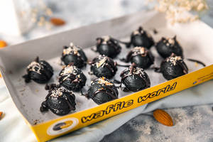 Charcoal Choco Fudge