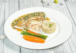 Chicken Steak Stuffed With Prawn And Cheese