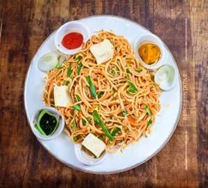 Paneer Hakka Noodles