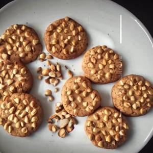Bishop nut cookies