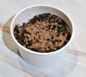 Choco chips fudge brownie