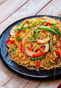 Singapore Noodles (Veg)