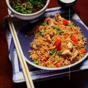 Chicken schezwan fried rice