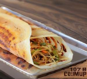 Chowmein Dosa