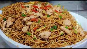 Egg chicken noodles