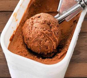 1 Scoop Ice Cream With Dry Fruits Chocolate